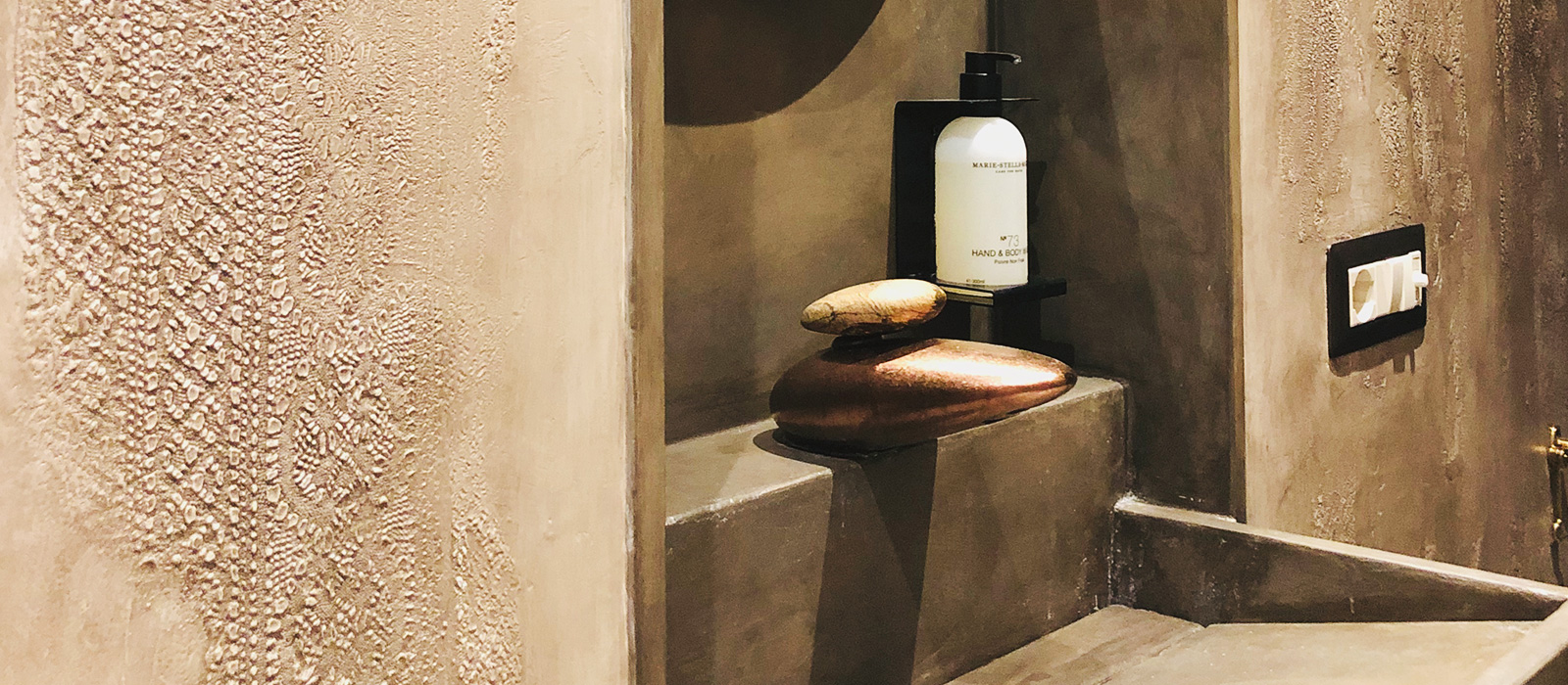 Gio Roma Room Detail